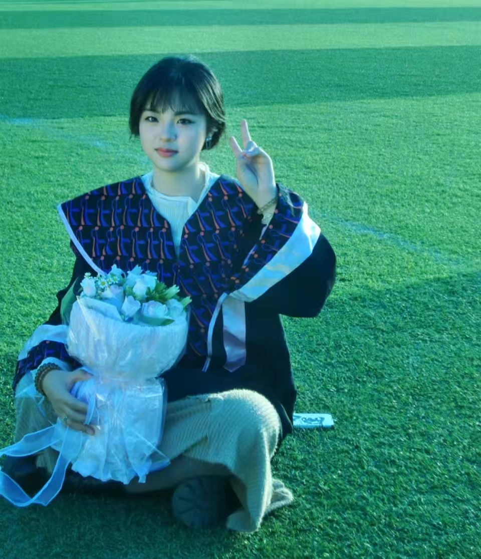 AZYT婷